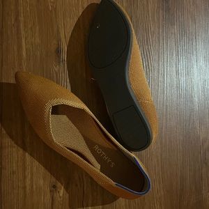 Rothy’s shoe